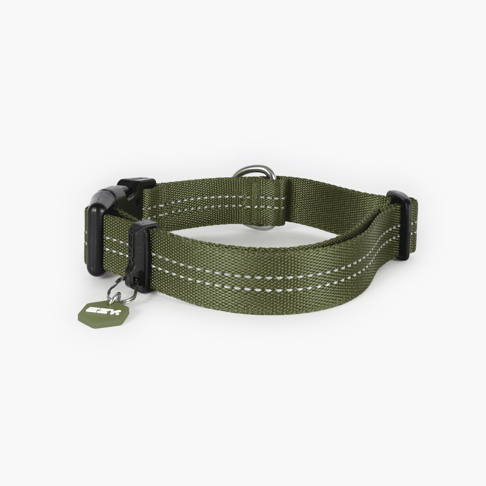 Essential Adjustable Collar