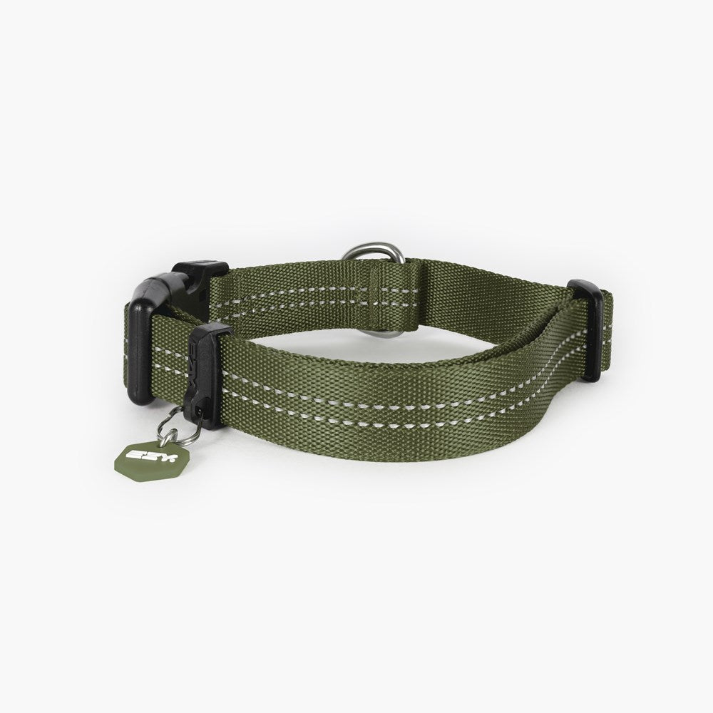 Essential Adjustable Collar