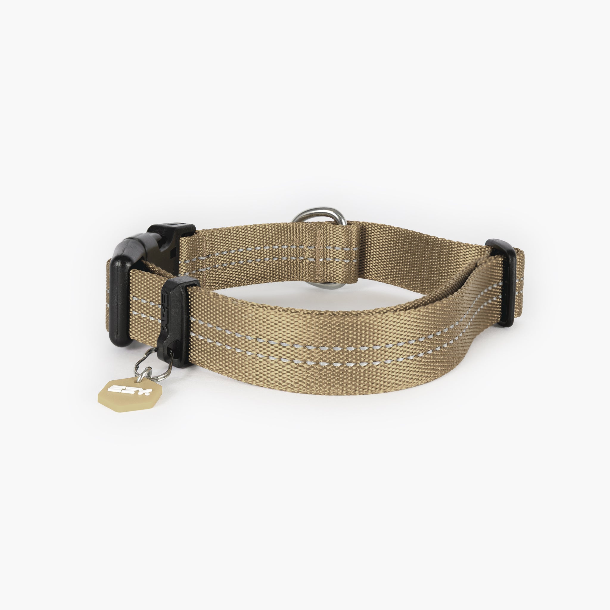 Essential Adjustable Collar
